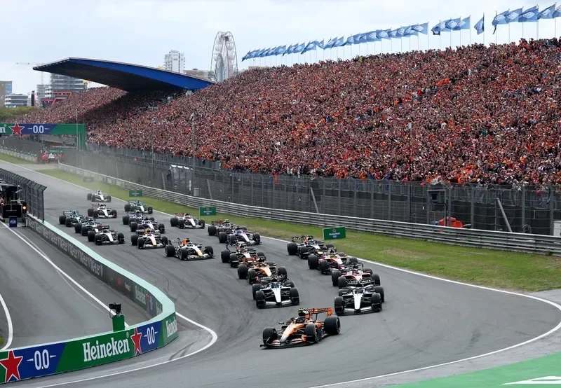 Andrea Kimi Antonelli, Mercedes; George Russell, Mercedes; Lando Norris, McLaren