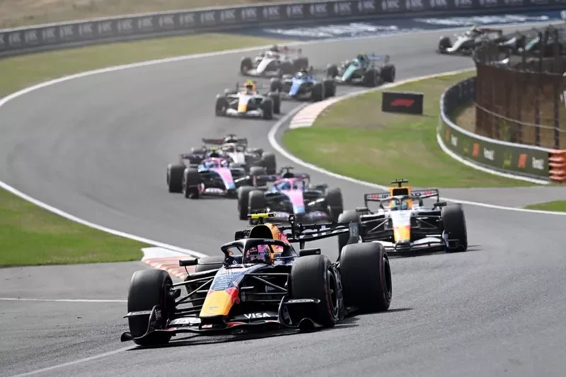 Arvid Lindblad, Racing Bulls, Liam Lawson, Red Bull Racing